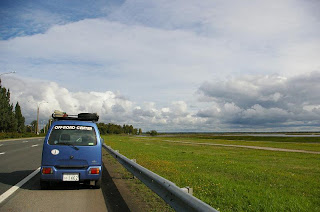 サンクトペテルブルグからフィンランドへ向かうM10の風景