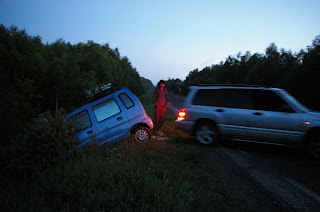 通りすがりの親切な車両に牽引してもらいました。