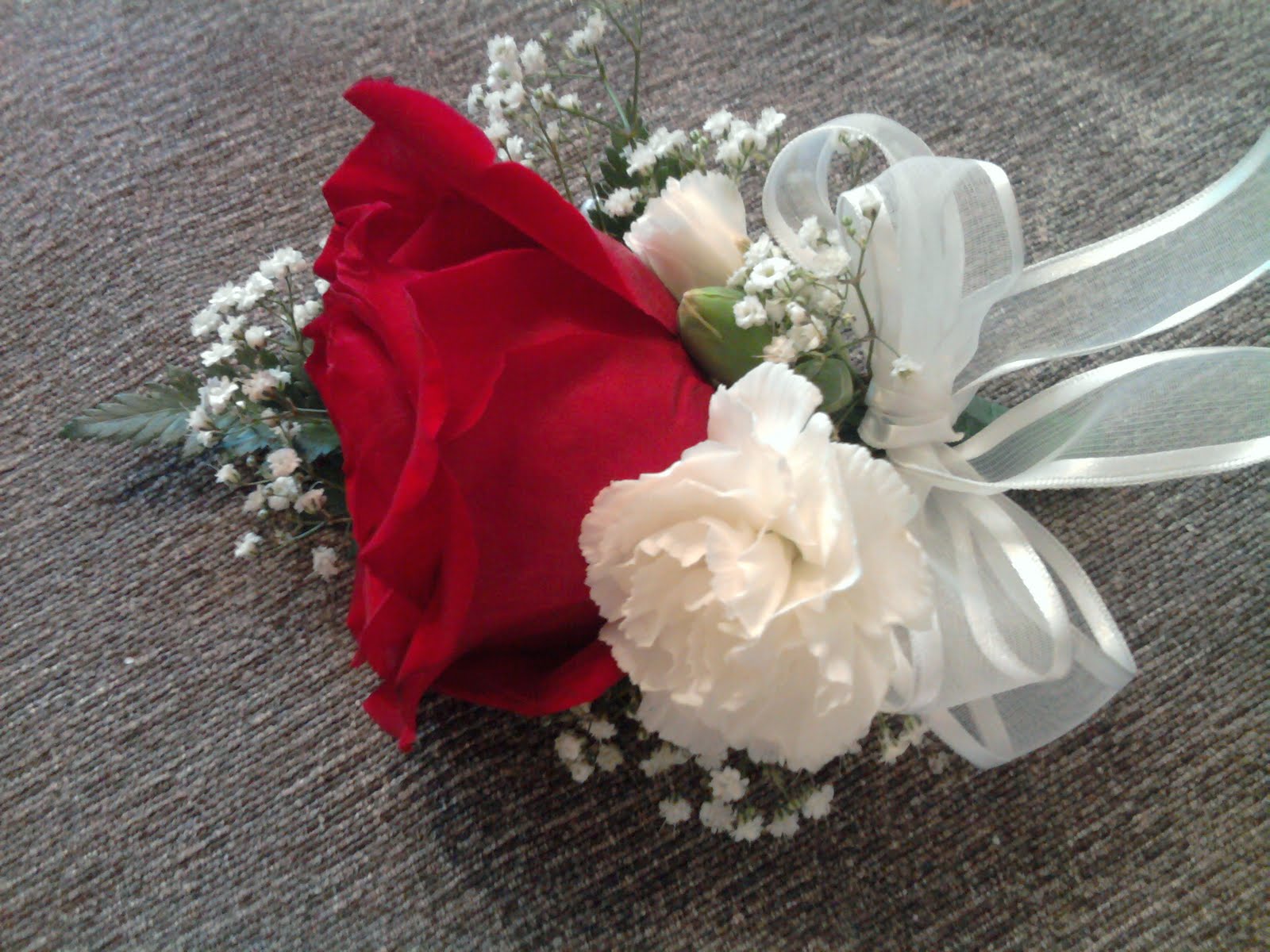 Everything Beautiful with How to make a corsage Another way I