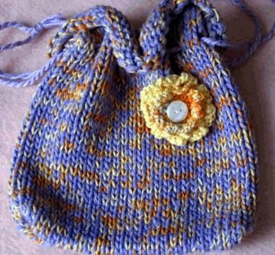 golden bird knits: Drawstring bag knitting pattern