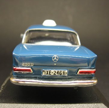 Mercedes 200 D Taxi Atenas