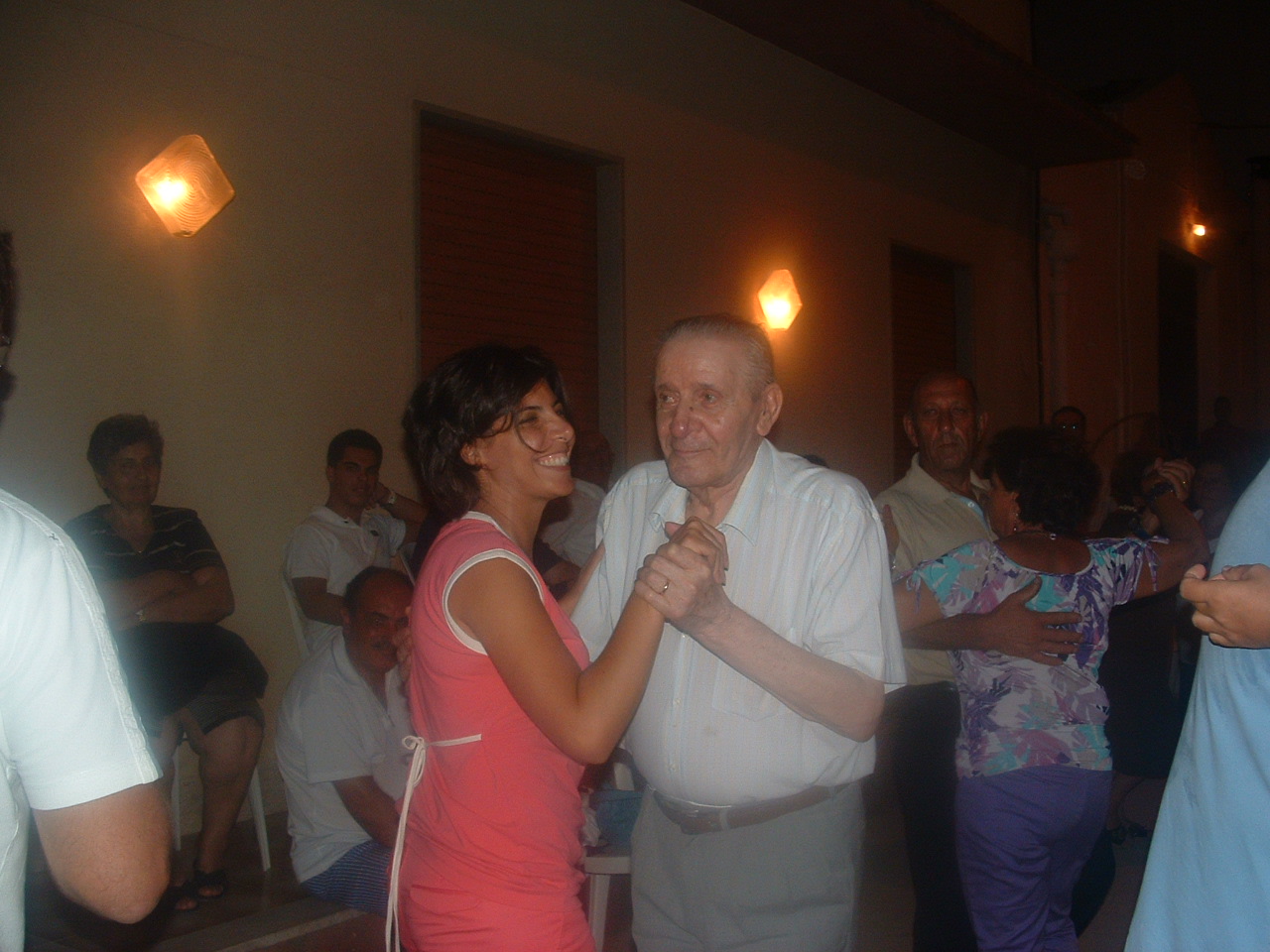 [15-08-09+Nino+Licari+e+Valentina.JPG]