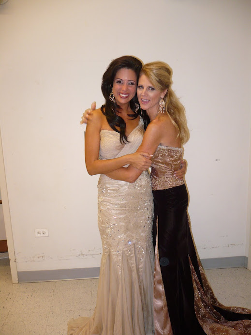Mrs. Oregon 2009, and Mrs. Wisconsin Int'l 2009.