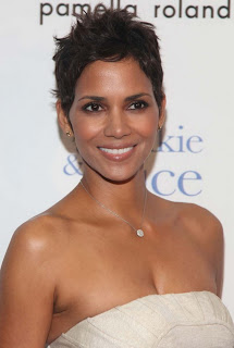 Halle Berry hot tits boobs