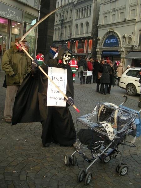 [1Europe-Palestine13.bmp]