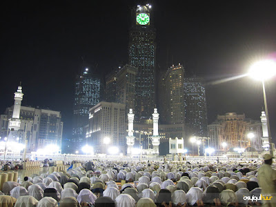 http://4.bp.blogspot.com/_JiP3Gj6JpGE/THiJt8WOfRI/AAAAAAAAAnc/pVbkwXYIOtA/s1600/Tarawih-Ramadhan+(3).jpg