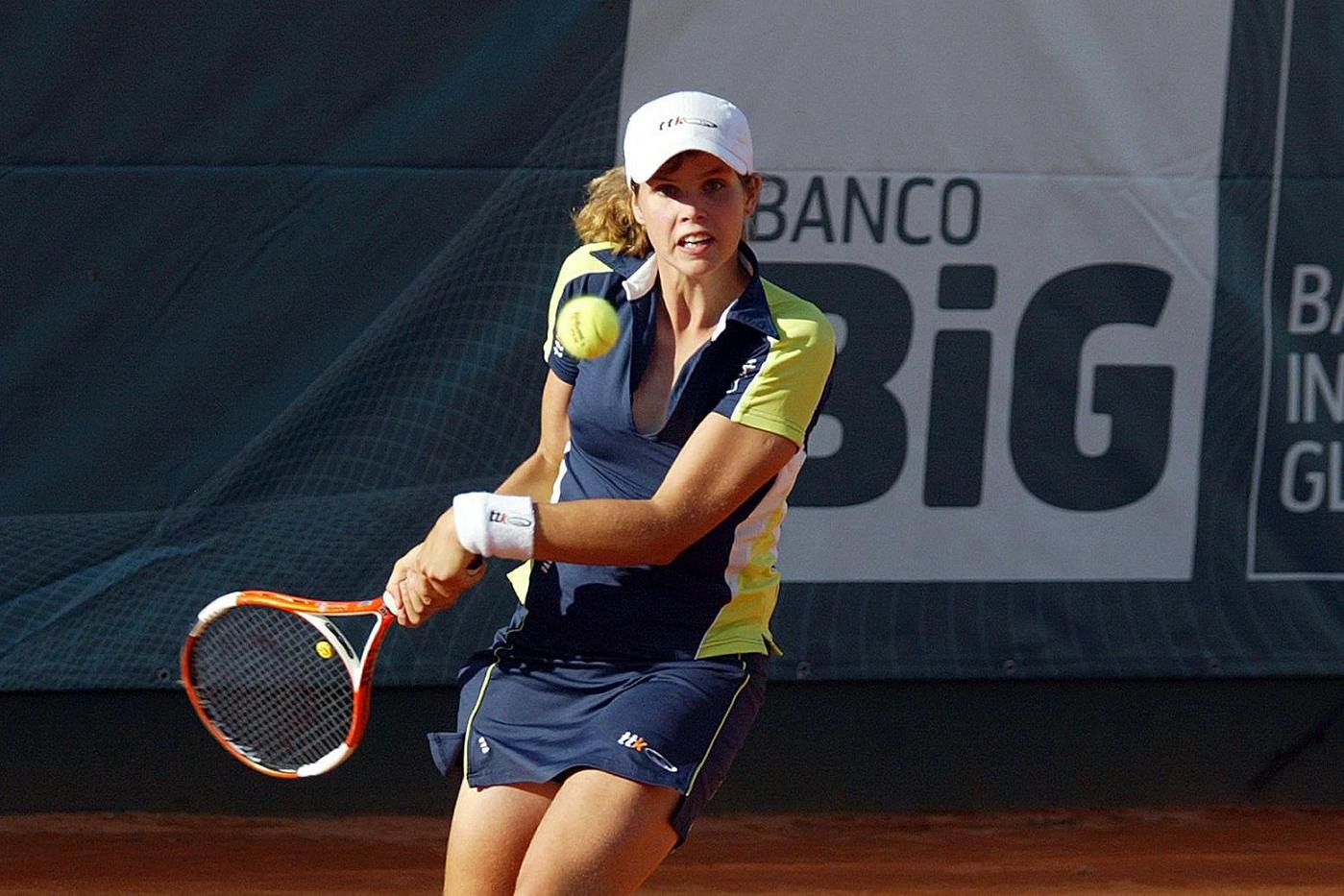http://4.bp.blogspot.com/_Jl7qHU0k_gY/TAjhQFpZIeI/AAAAAAAAA-Y/NynGRQjfzqA/s1600/000koehler,+maria+joao-+por.bmp