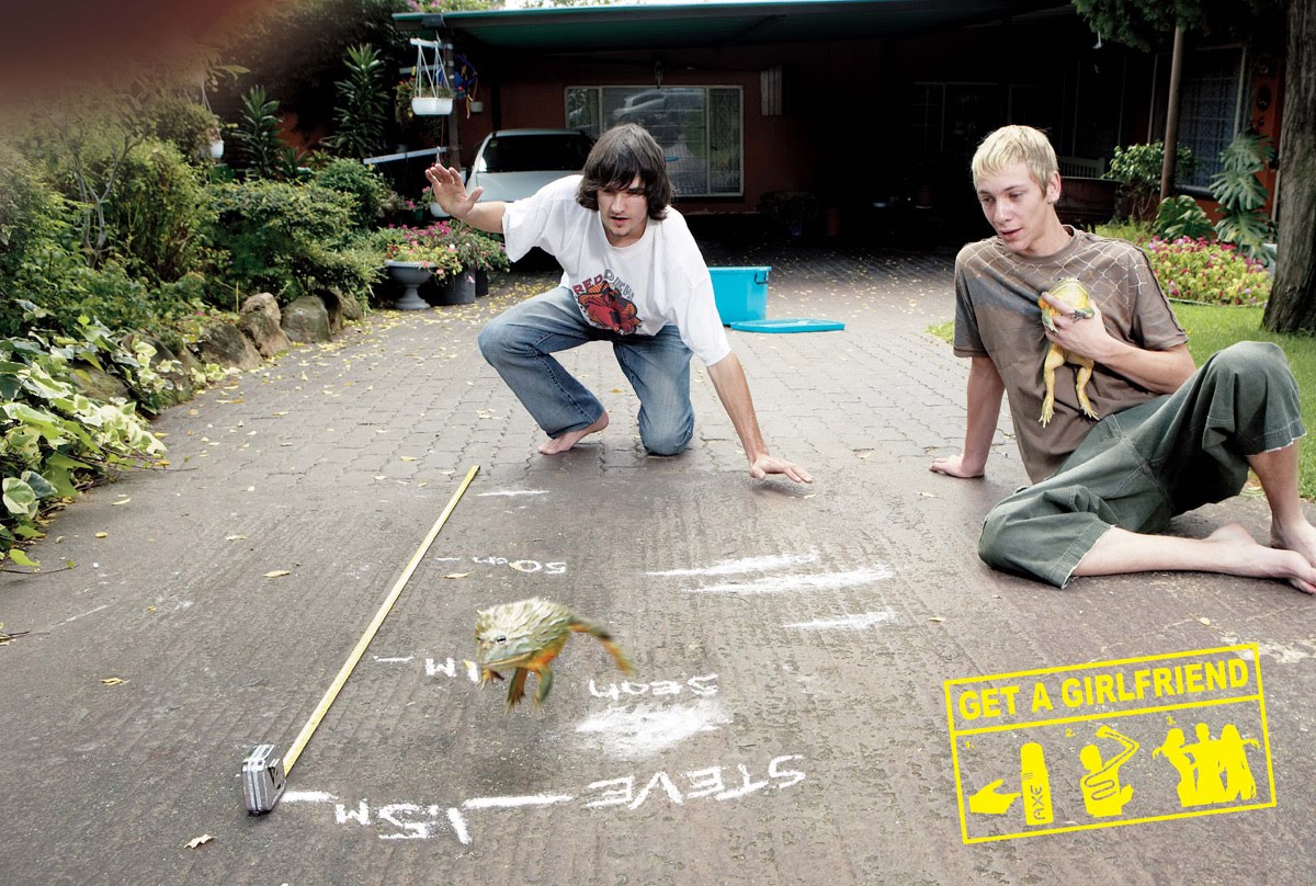 http://4.bp.blogspot.com/_JlGNLggBvLg/S9PsArk0emI/AAAAAAAABgI/lSbN9vdj_4E/s1600/AXE+-+Frog+Jump+-+Lowe+Bull+Johannesburg+2006.jpg