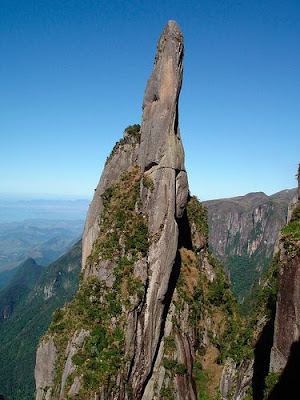 15 Bukit Batu Paling Yang Fantastis [ www.BlogApaAja.com ]