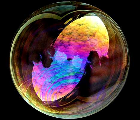 [Bizarre+Art+of+Bubbles+in+Photography+and+Nature7.jpg]