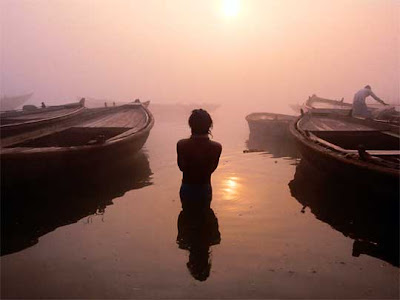 След година реката извън Миднайт. India+Lonely+Planet+WQ
