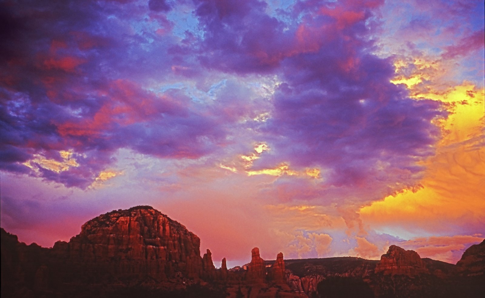 [Sedona+Sunset_RedRocks_AZ.jpg]