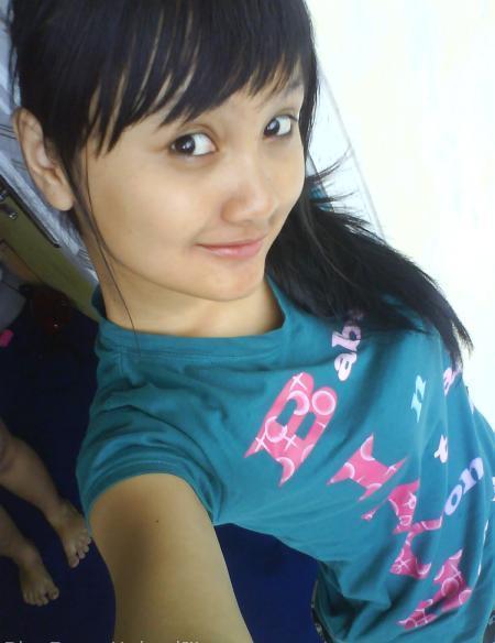 Cewek Cantik Senyum Manis Cewek Cantik Senyum Manis