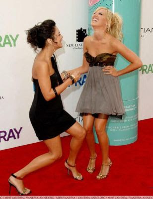 Ashley Tisdale och Vanessa Hudgens Ashley Tisdale och Vanessa Hudgens