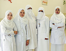 [saudi+nurses.jpg]