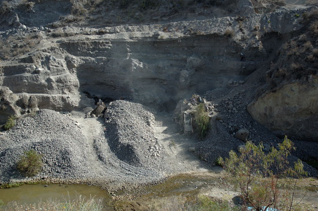 [Pipeline+Trail+1.JPG]