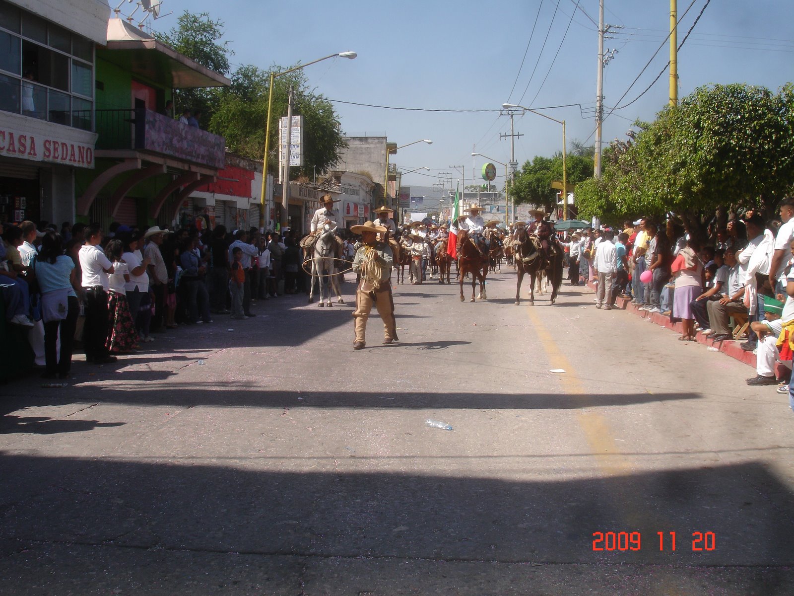 LA UNIDAD MORELOS JOJUTLA, MORELOS FOTOS Y VIDEO DEL DESFILE DEL 20 DE NOVIEMBRE