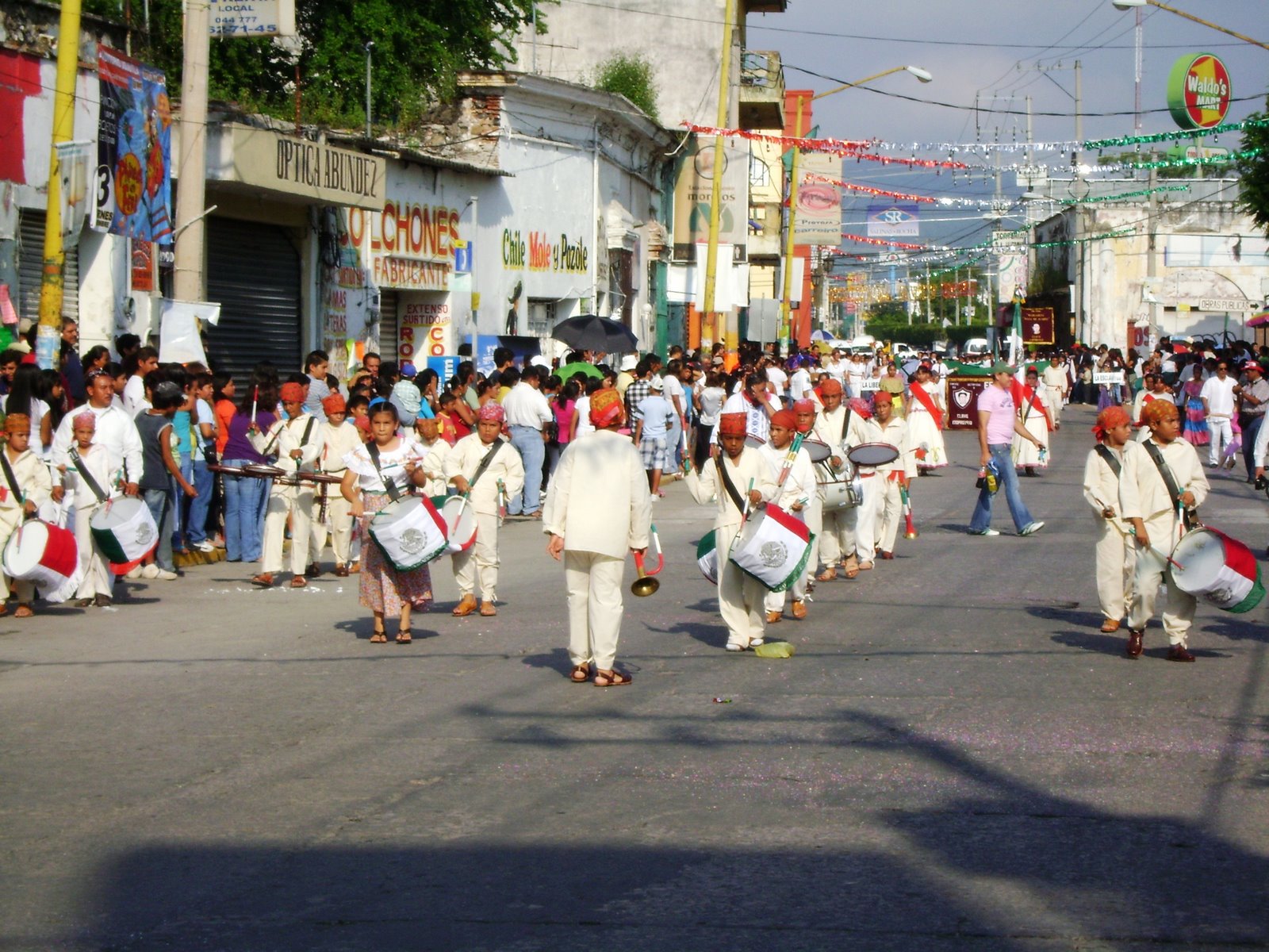 LA UNIDAD MORELOS JOJUTLA, MORELOS FOTOS DEL DESFILE POR LOS 200 AÑOS DE INICIO DE LA GUERRA