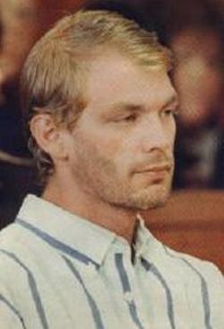 biografias de asesinos seriales. biografias de asesinos seriales.