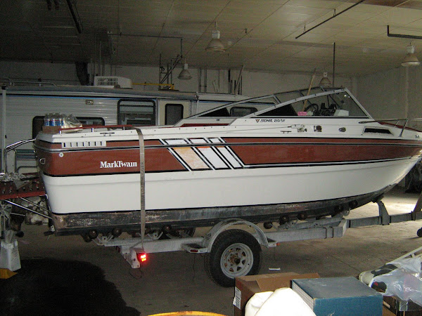 My boat  85" MarkTwain 210 SF I/O