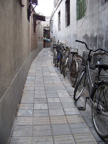 [Hutong+Bikes.jpg]
