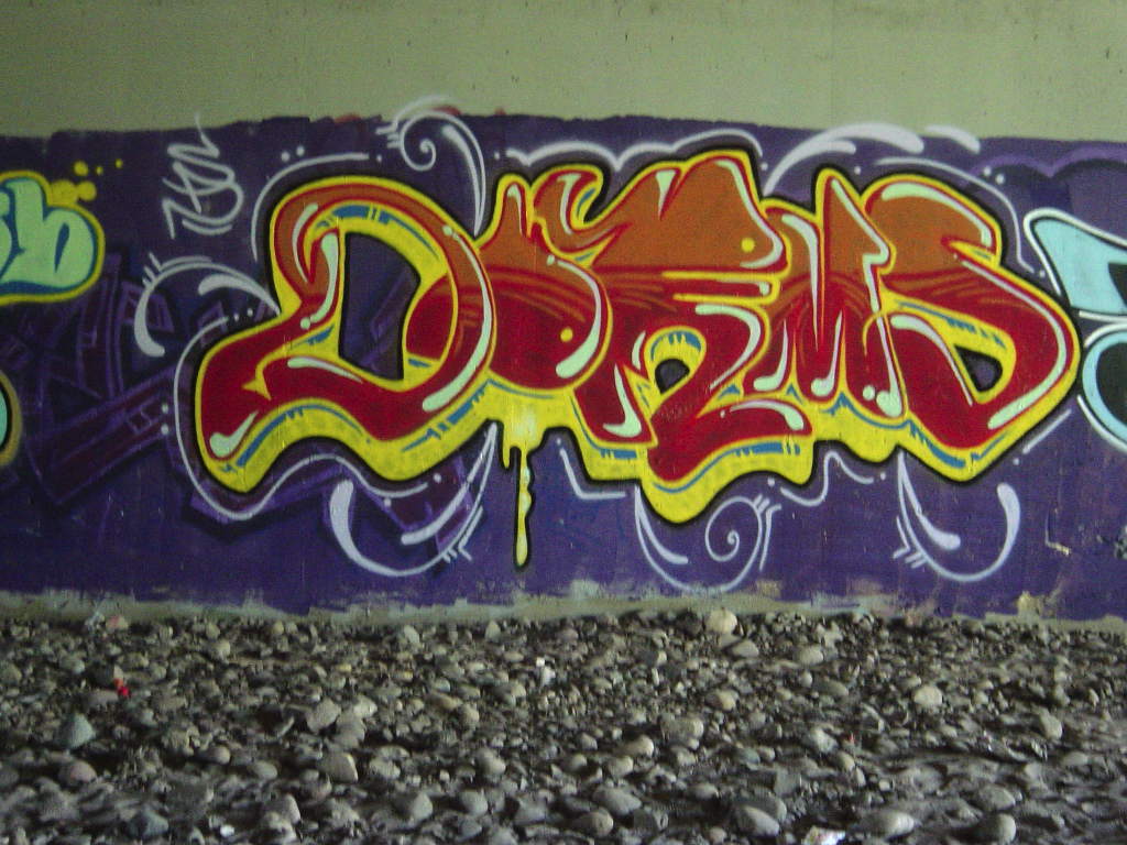 http://4.bp.blogspot.com/_Jz5JhoNcrHY/TKk_qvwaEfI/AAAAAAAAEEE/OB0OrsW-5Oc/s1600/graffiti%2Bbubble.jpg
