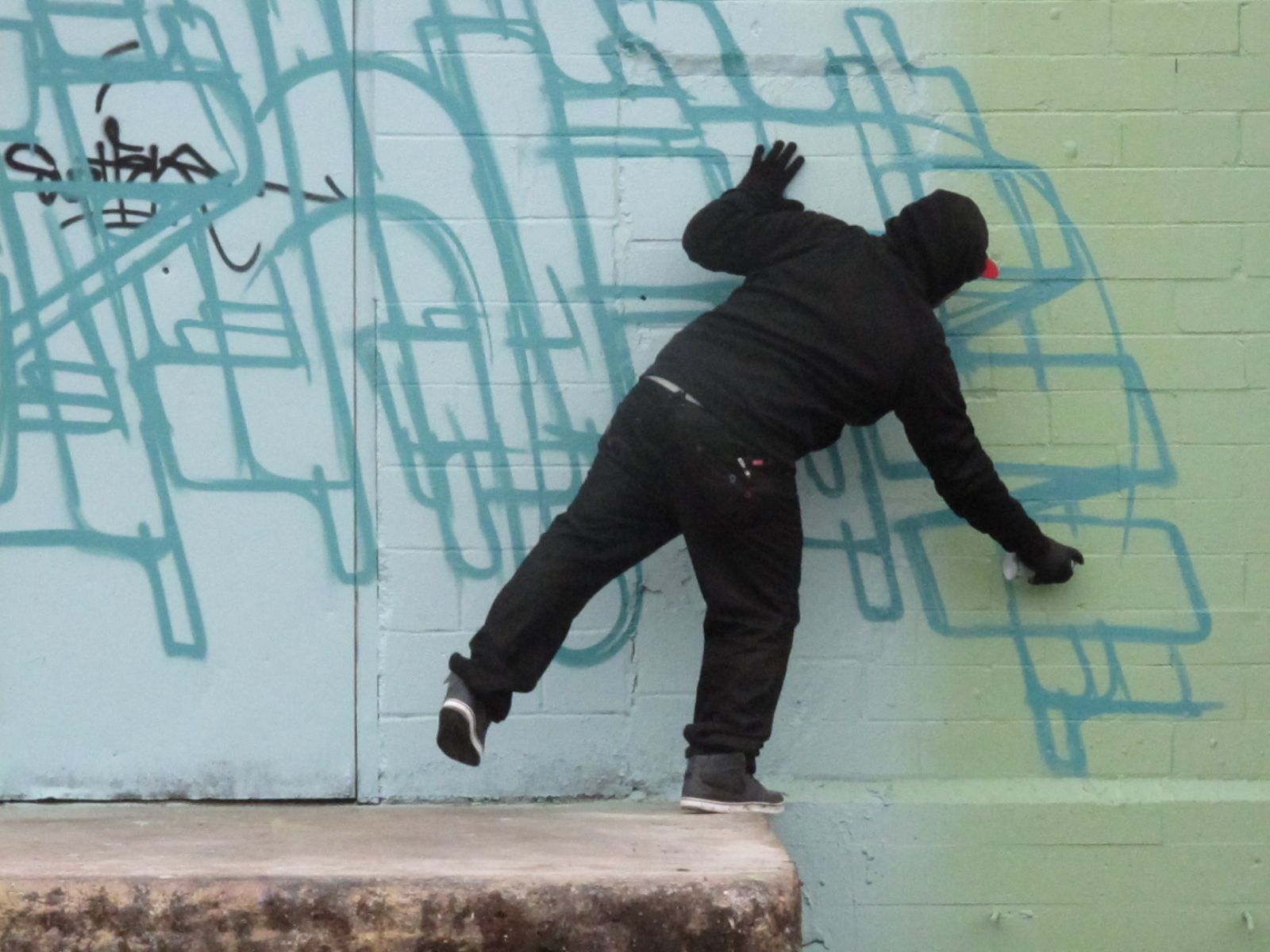 [graffiti001.jpg]