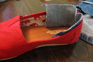DIY altered TOMS What to do when your TOMS are too big : Lindsay Eryn