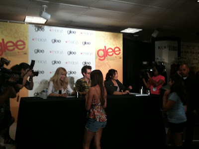 FIRMA de autografos De Glee En MACY'S Glee+25