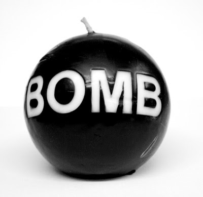 http://4.bp.blogspot.com/_KFRnddXqeUo/SbmUHlEOeII/AAAAAAAAAOs/4OcE00-4xUM/s400/bomb.jpg