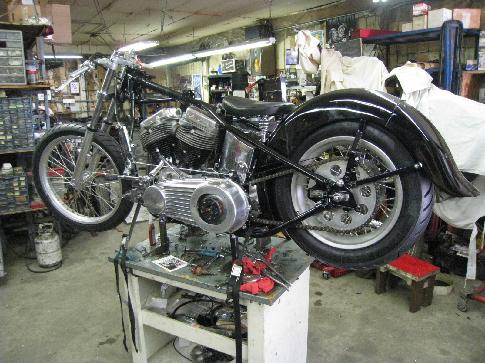 [Bonnipan+Build+2009+175.jpg]