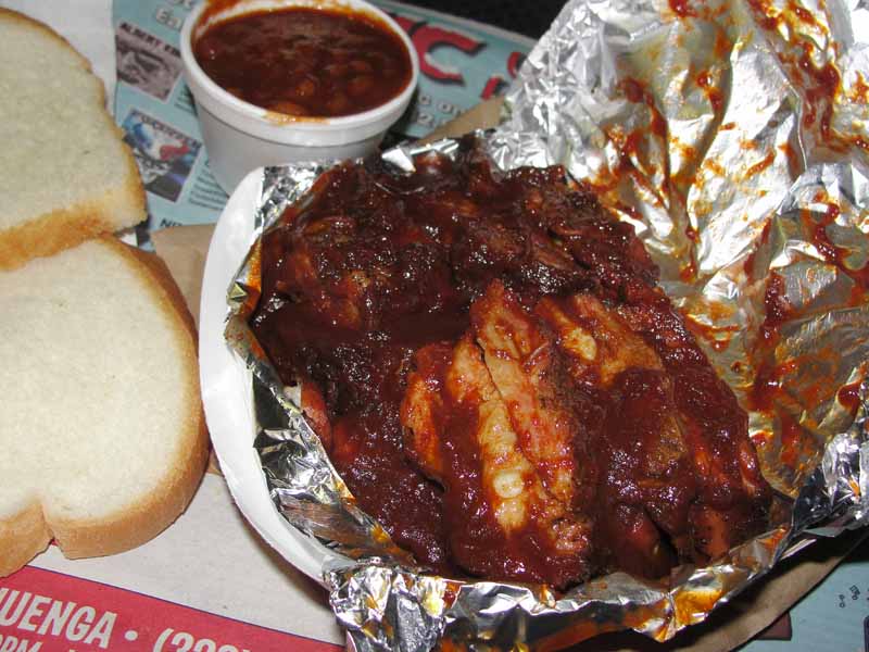 CAFE LA LA Woody's BarBQ in Inglewood