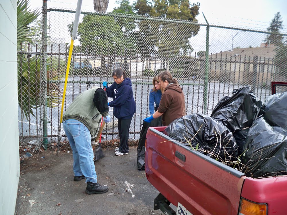 South Gate Residents in Action Trash Pick up day