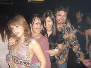 sexy: sexy photo malaysian artist
