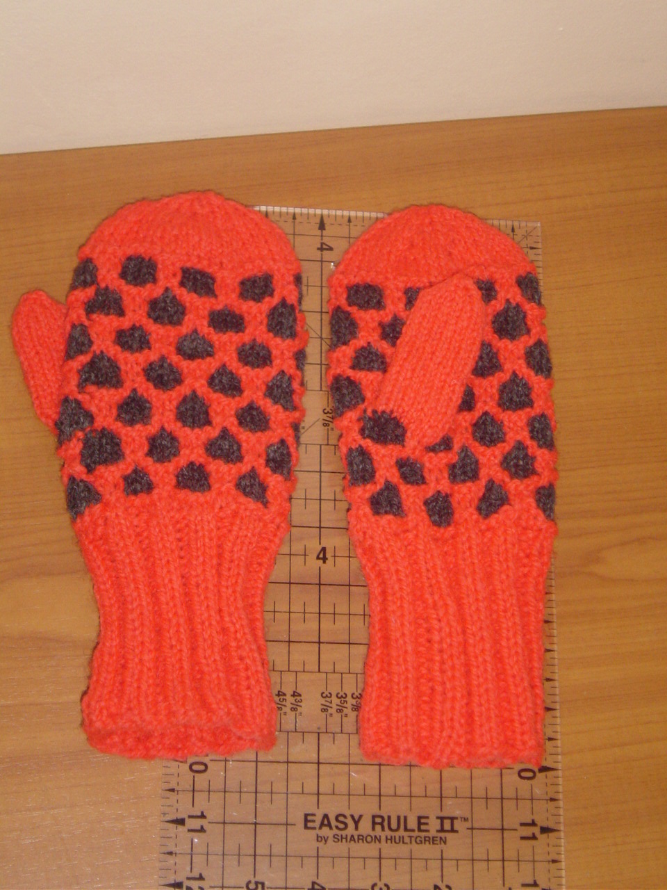 Scrappy Happy Starfishy Bright Mittens