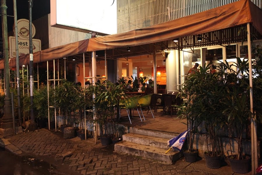 Warung Pasta Resto & Hangout | Jakarta100bars Nightlife Reviews - Best
