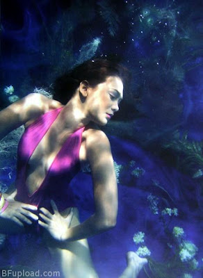 Luna Maya Pakai Bikini - Cewek Bugil | Gambar Toket Gede | Download