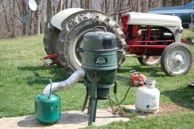 Our modified Cabelas seven-in-one
smoker