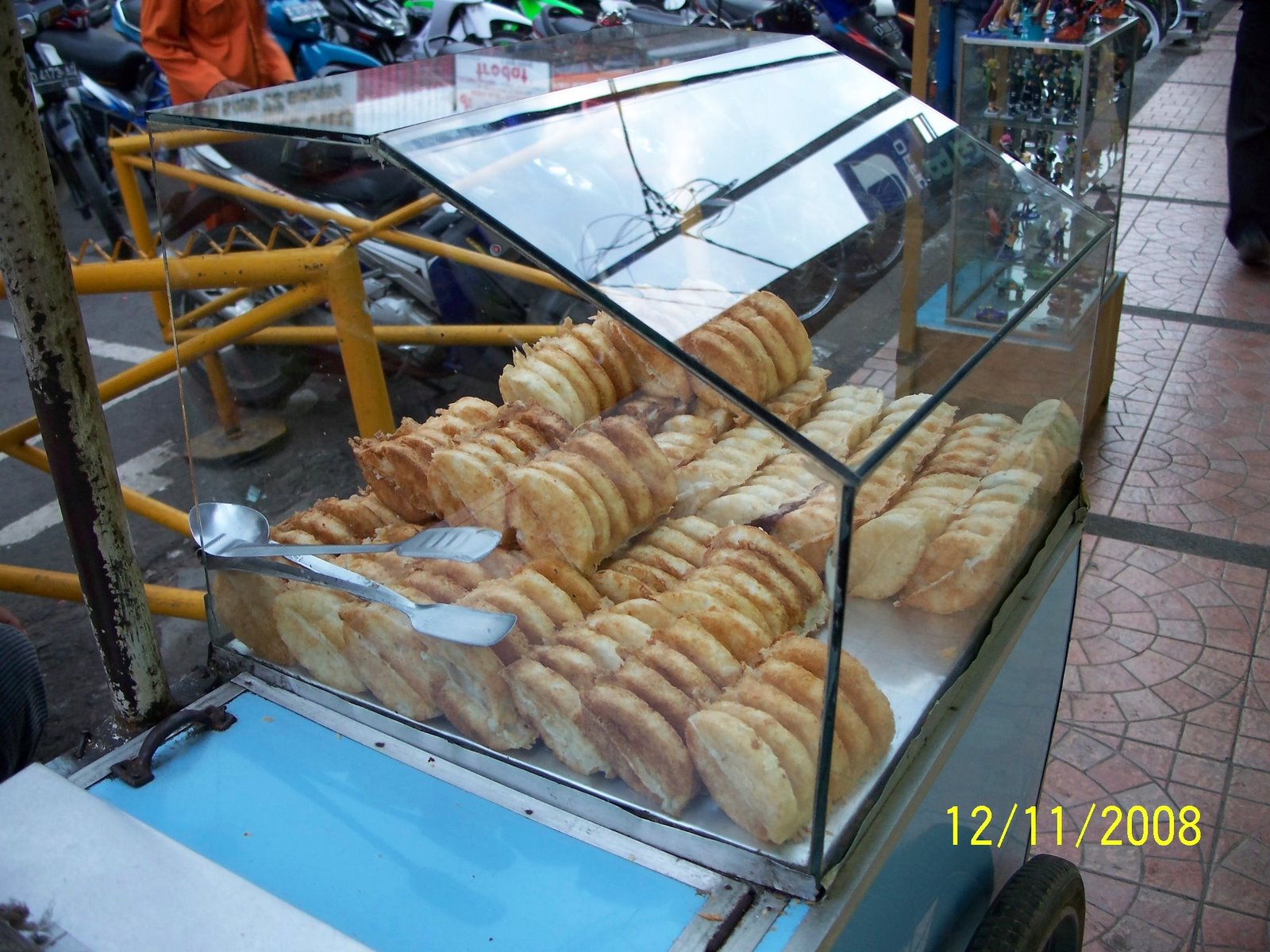 [100_1475.JPG]