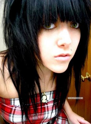 emo girl \  الز ايموووووووووووو Emo+girl+black+hairstyle+1