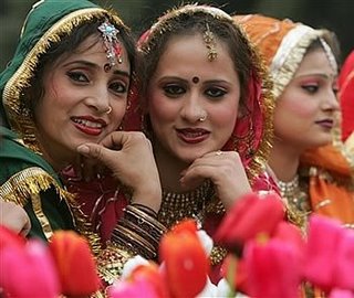 [indianas+no+dia+da+rep%C3%BAblica.jpg]