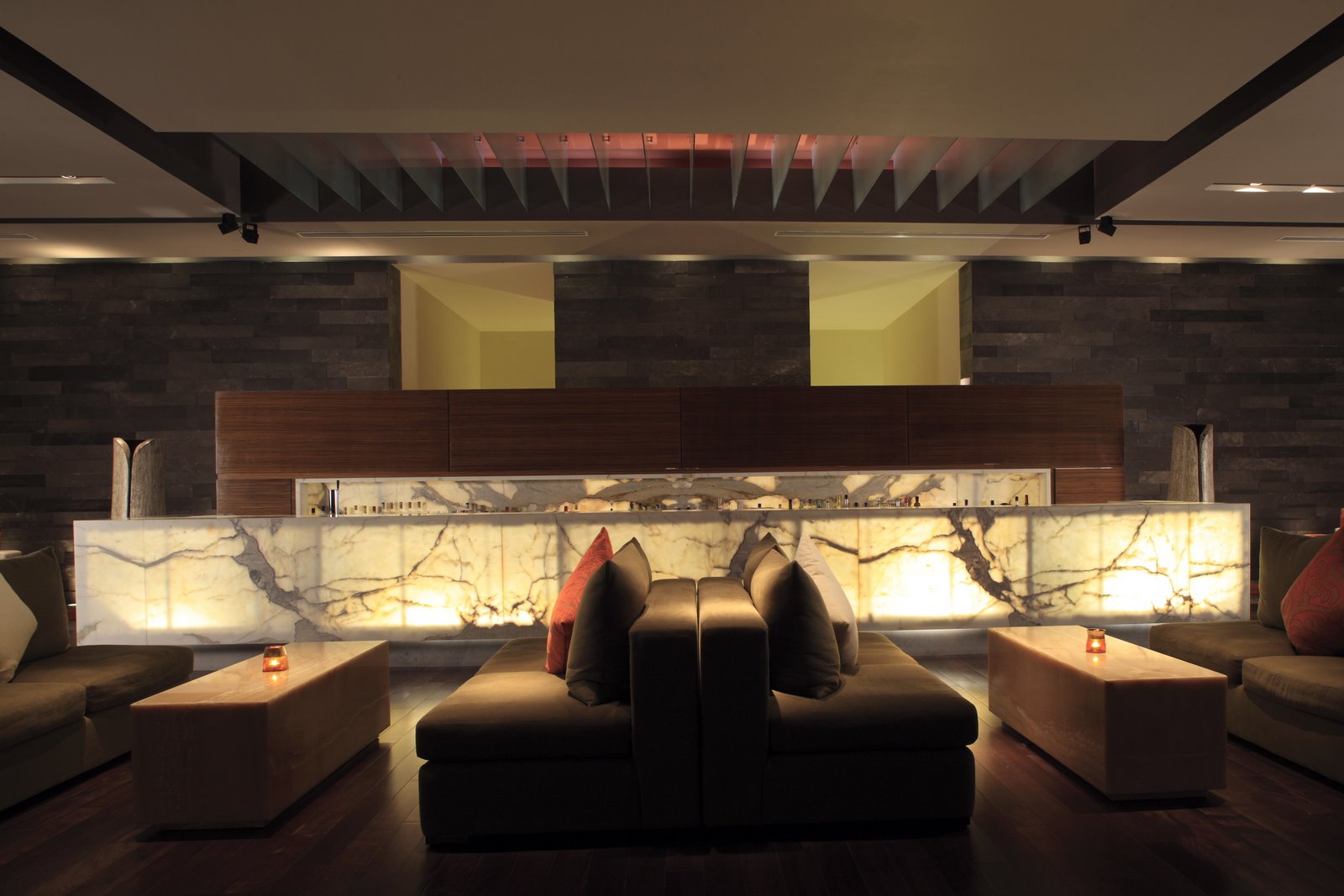 [SkyBar_004.jpg]