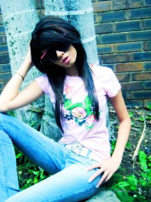 cool emo pics for facebook. Stylish Cool Emo Girls