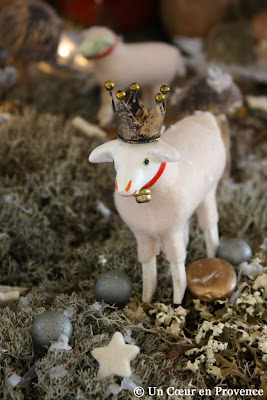 Petit mouton blanc pour décor de Noël