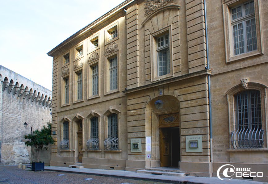 Façade de l'Hôtel La Mirande en Avignon