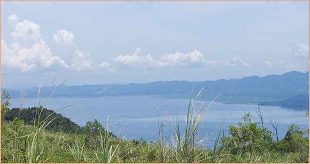 MAJOR PHILIPPINE LAKE THREATENED BY ILLEGAL LOGGING & POLLUTION: Continued log poaching, kaingin causing slow deterioration of Lake Mainit