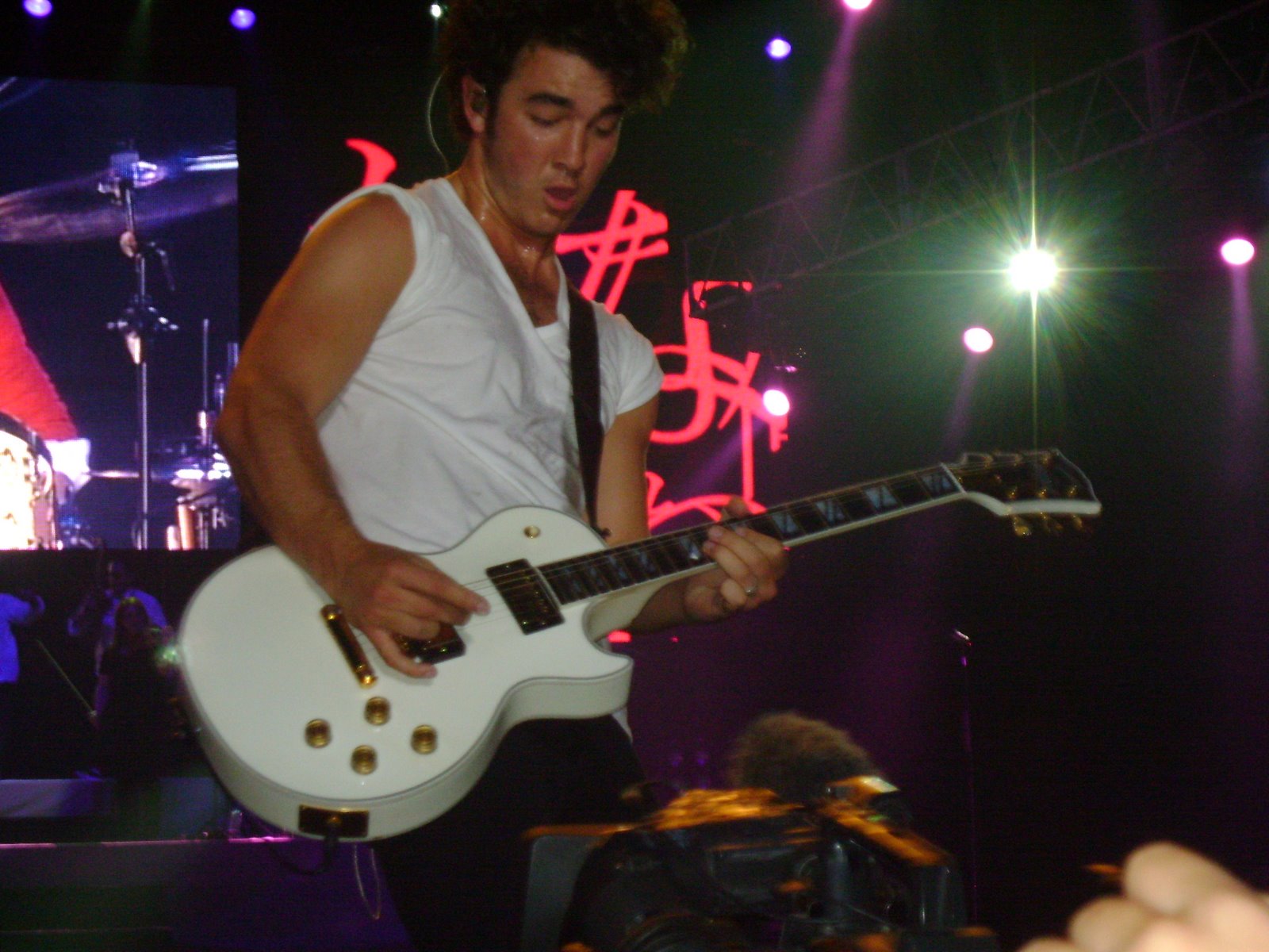 [Jonas+Brothers+Argentina+09+144.JPG]