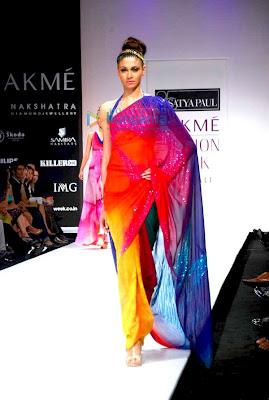 Models walk the ramp at Satya Paul's show at Lakme Fashion Week 2010 photo