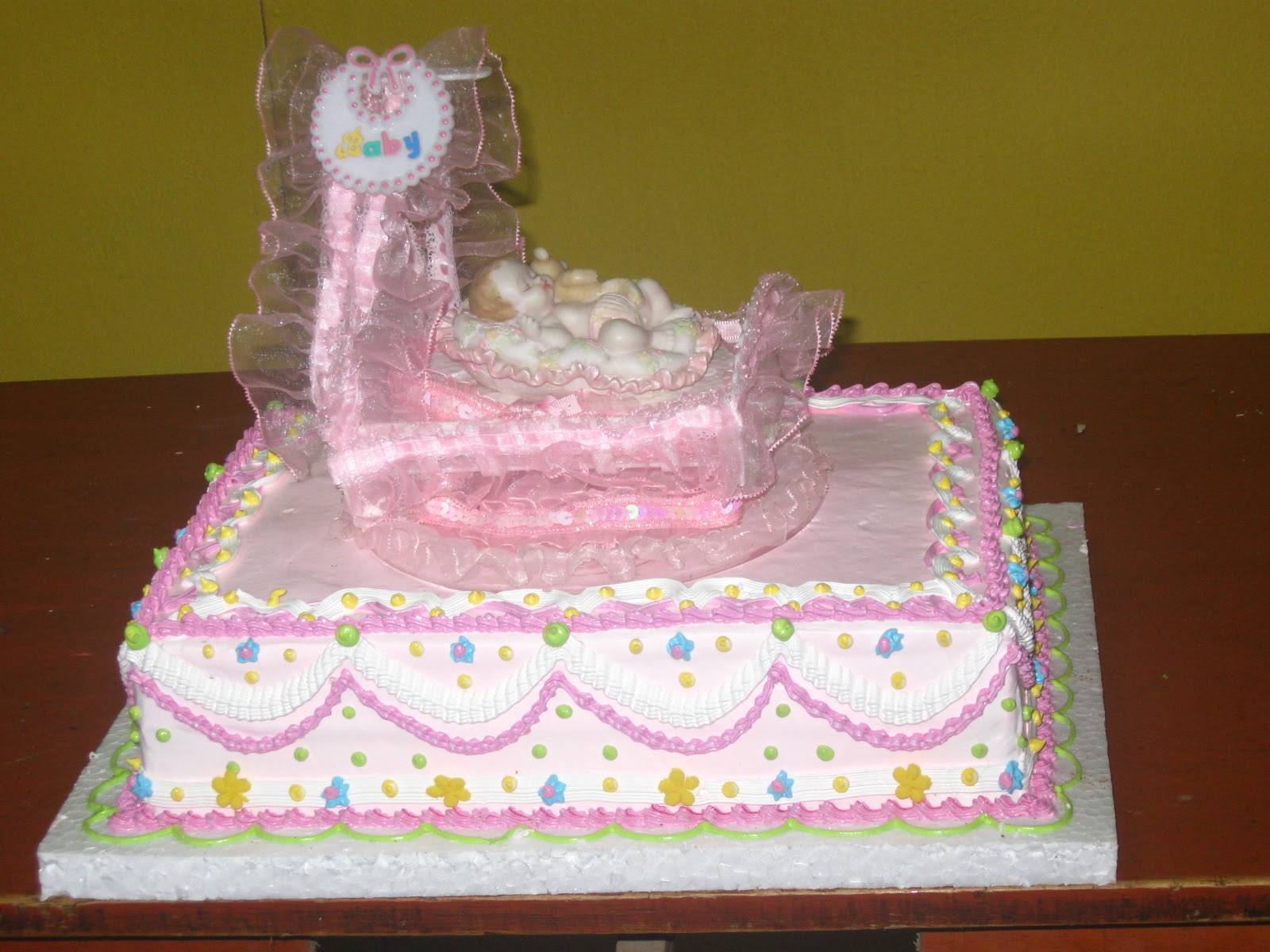 TORTAS DE ROSITA: Torta de Bautismo Niña