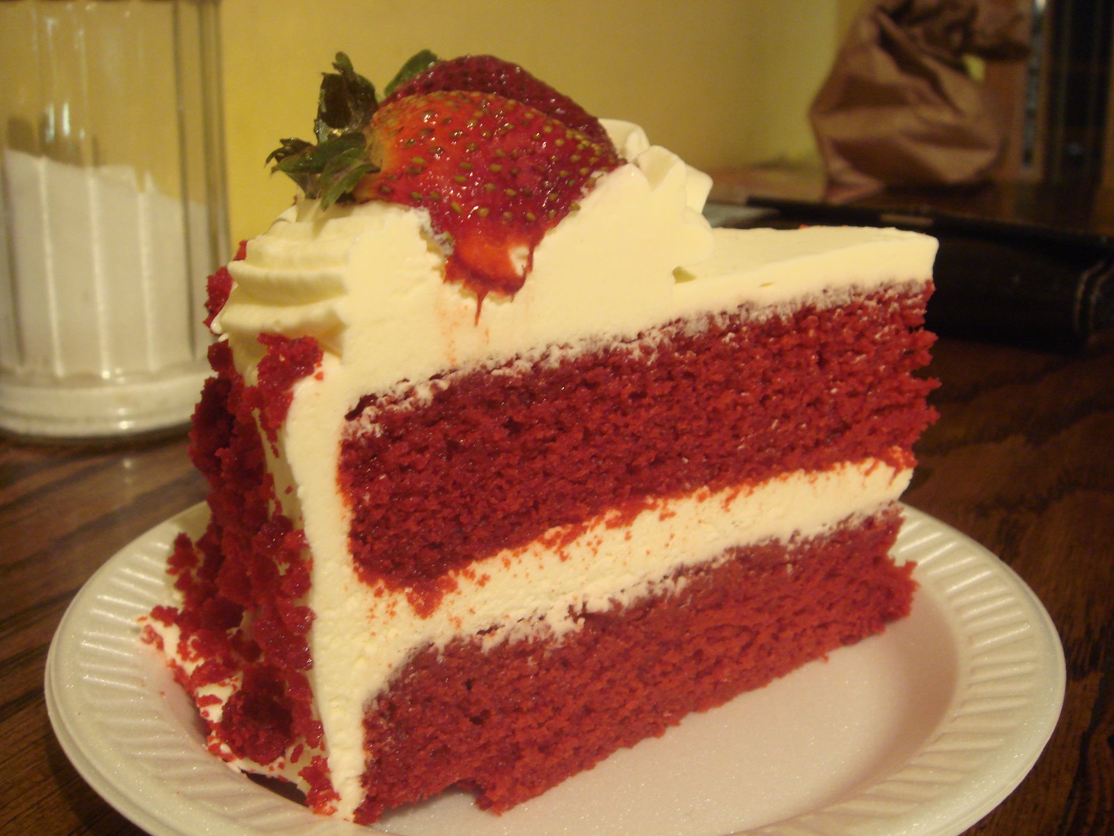 [Pinsi+Red+Velvet+Cake.jpg]
